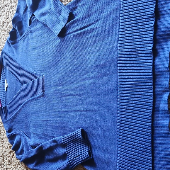 Isaac Mizzrah LiVE Blue V-Neck Women's Sweater Size 1x - Picture 7 of 7